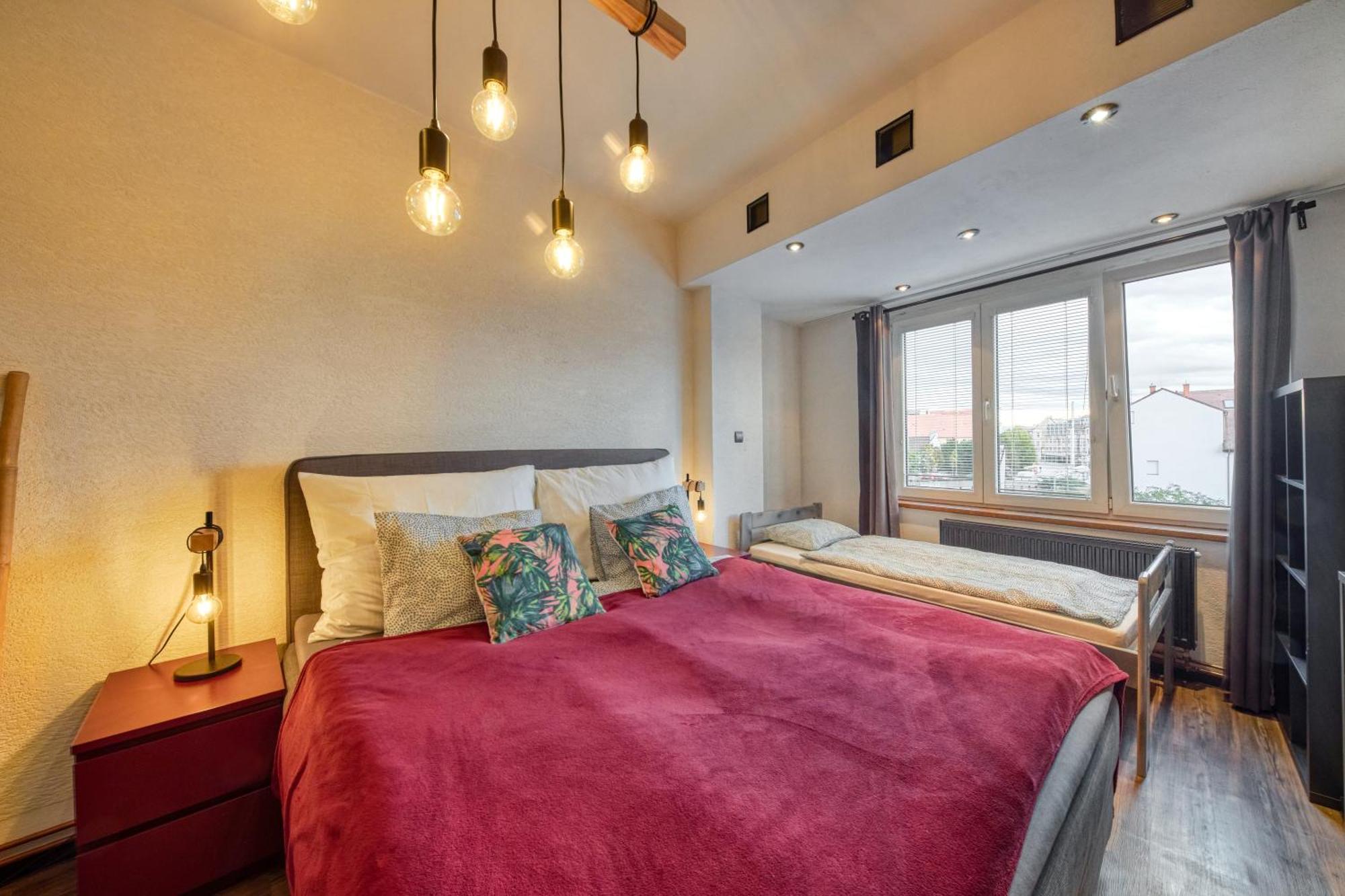 Mahalo Apartment Bratislava Extérieur photo