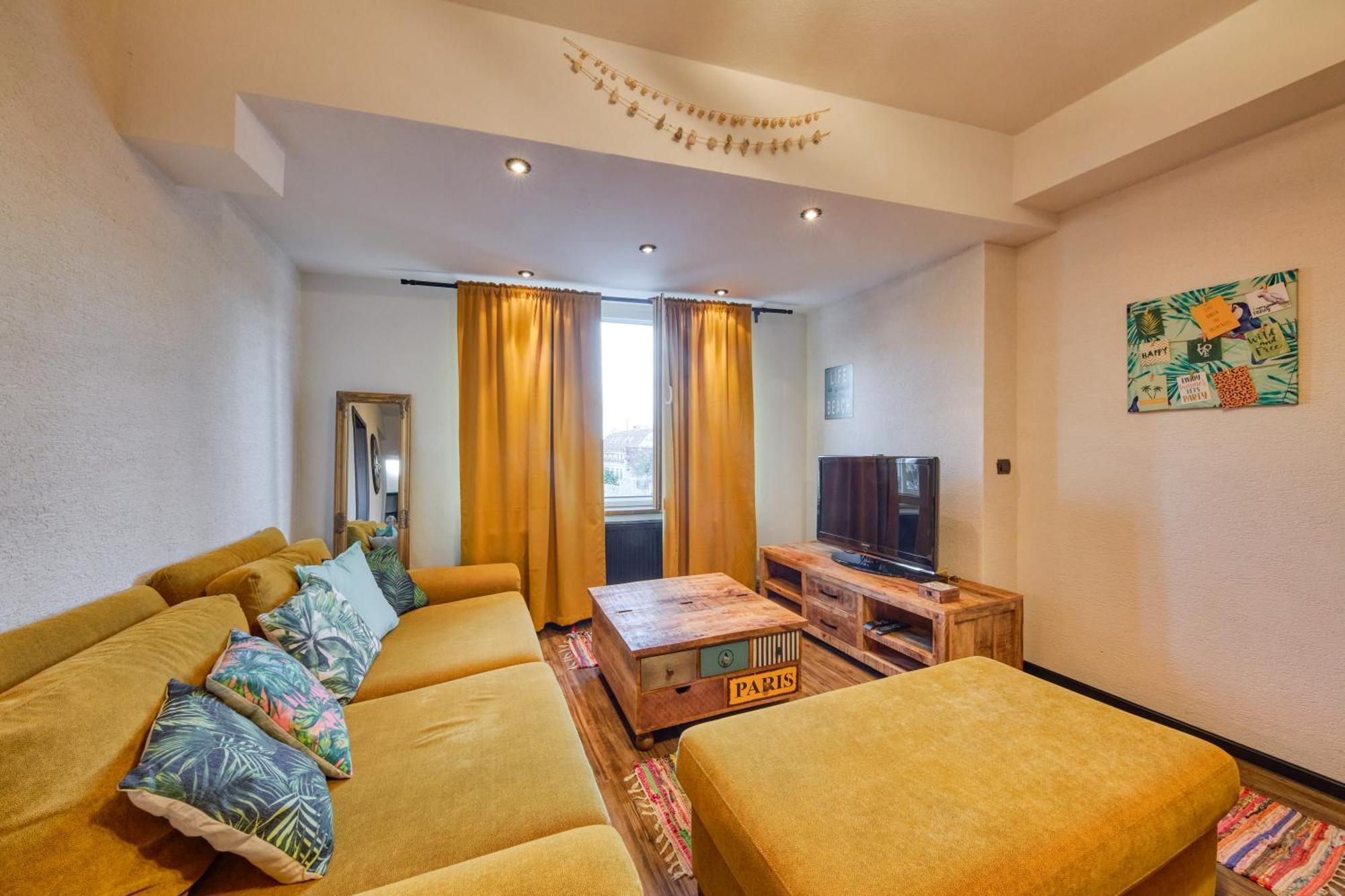 Mahalo Apartment Bratislava Extérieur photo