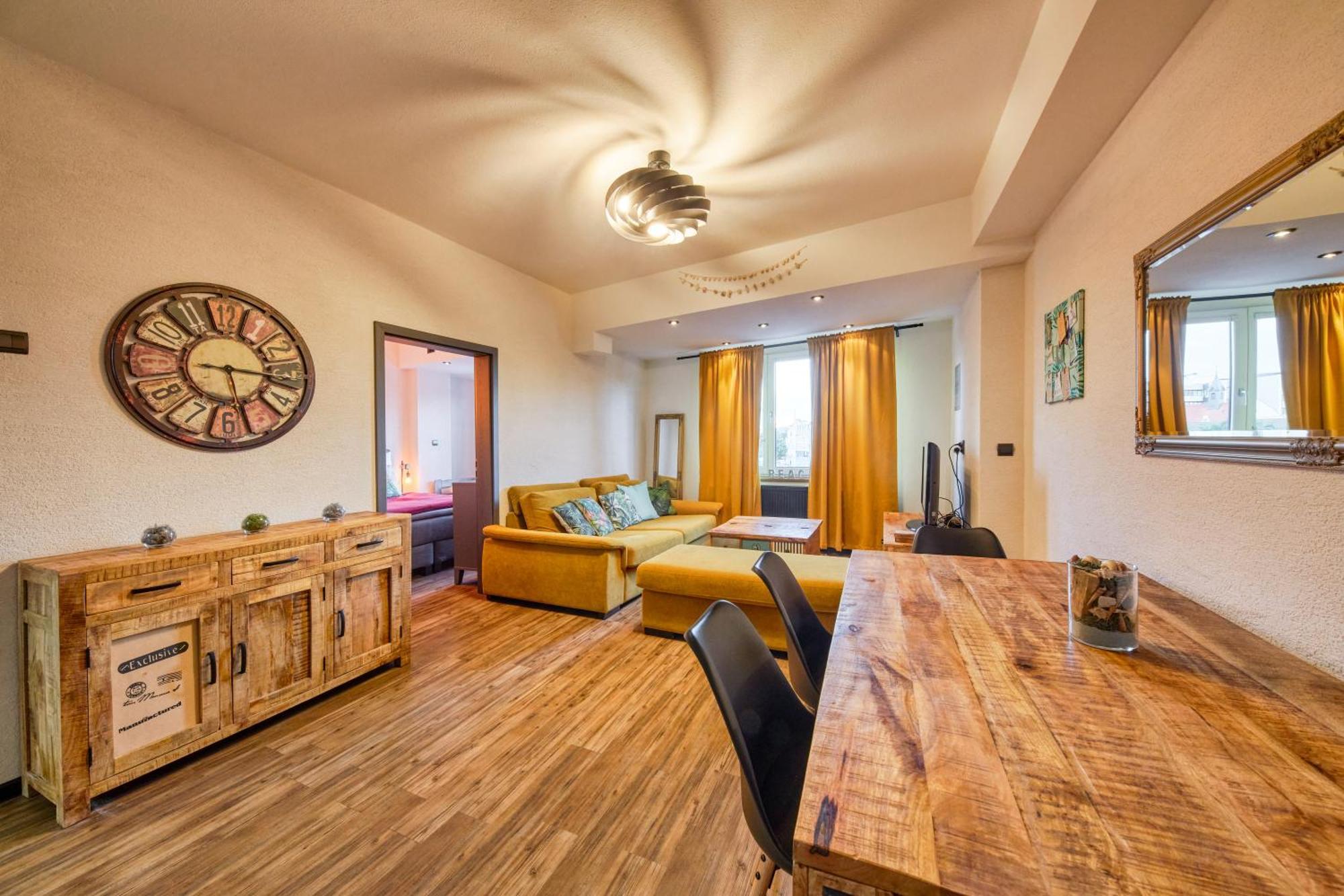 Mahalo Apartment Bratislava Extérieur photo